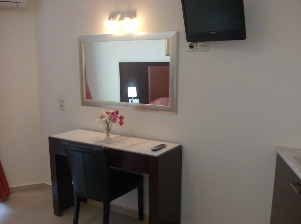 Vivian Hotel Laganas Zimmer foto